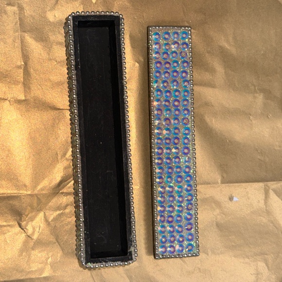 Rhinestone Beaded Rectangular Box - Picture 3 of 5